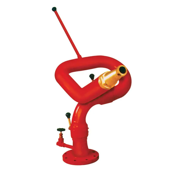 Fire monitor merah dengan nozzle kuningan